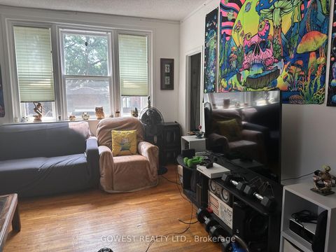 Photo 7 at 30 Grenadier Road, Roncesvalles, Toronto