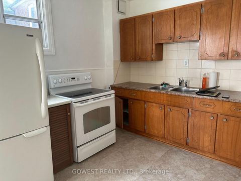 Photo 8 at 30 Grenadier Road, Roncesvalles, Toronto