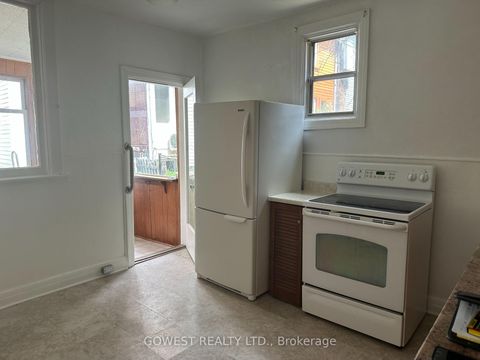 Photo 9 at 30 Grenadier Road, Roncesvalles, Toronto