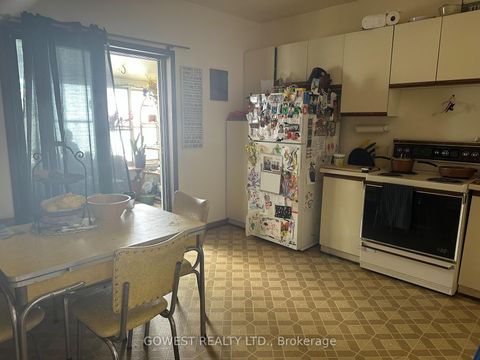 Photo 10 at 30 Grenadier Road, Roncesvalles, Toronto