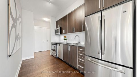Photo 4 at 1705 - 20 Bruyeres Mews, Niagara, Toronto