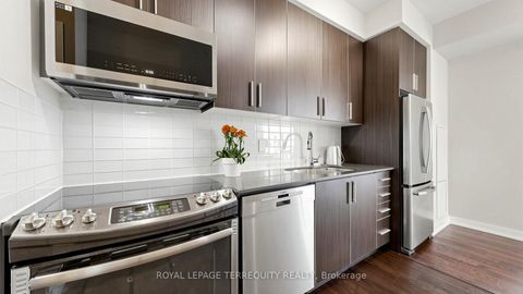 Photo 6 at 1705 - 20 Bruyeres Mews, Niagara, Toronto