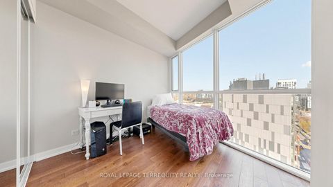Photo 11 at 1705 - 20 Bruyeres Mews, Niagara, Toronto