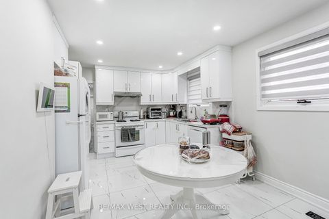 Photo 7 at 19 Archway Crescent, Humbermede, Toronto