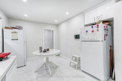 Photo 9 at 19 Archway Crescent, Humbermede, Toronto