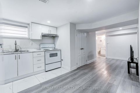 Photo 33 at 19 Archway Crescent, Humbermede, Toronto