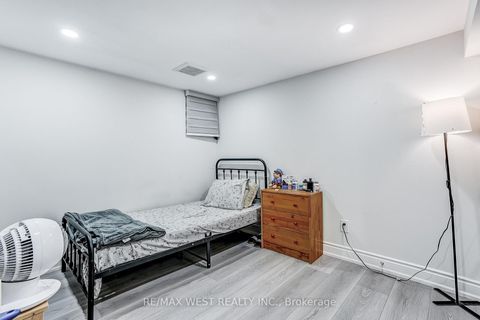Photo 38 at 19 Archway Crescent, Humbermede, Toronto