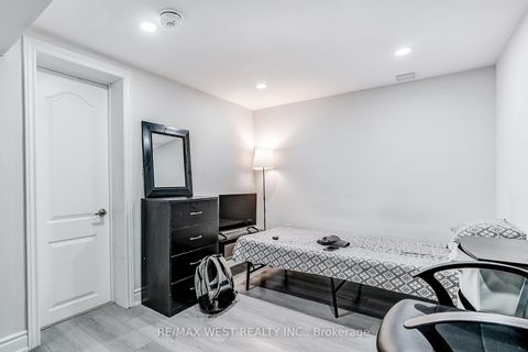 Photo 43 at 19 Archway Crescent, Humbermede, Toronto