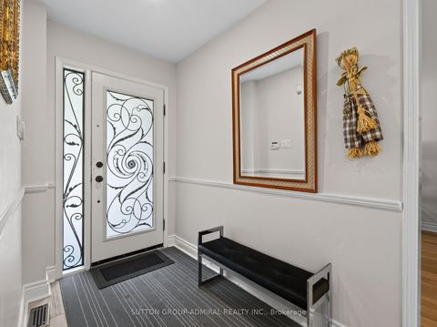 Photo 3 at 99 Dundurn Crescent, Uplands, Vaughan
