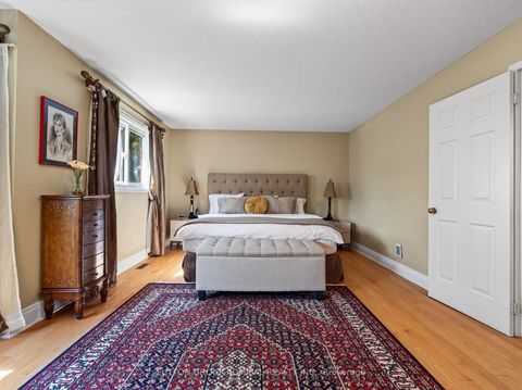Photo 25 at 99 Dundurn Crescent, Uplands, Vaughan