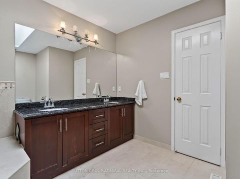 Photo 31 at 99 Dundurn Crescent, Uplands, Vaughan