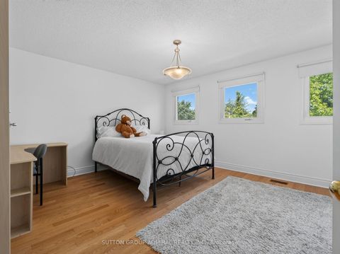Photo 32 at 99 Dundurn Crescent, Uplands, Vaughan