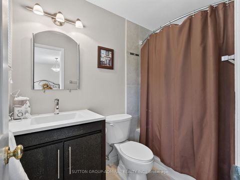 Photo 33 at 99 Dundurn Crescent, Uplands, Vaughan