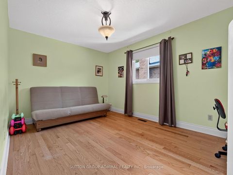 Photo 37 at 99 Dundurn Crescent, Uplands, Vaughan
