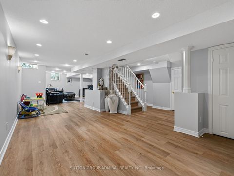 Photo 39 at 99 Dundurn Crescent, Uplands, Vaughan