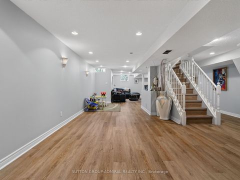 Photo 42 at 99 Dundurn Crescent, Uplands, Vaughan