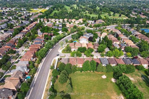 Photo 45 at 99 Dundurn Crescent, Uplands, Vaughan