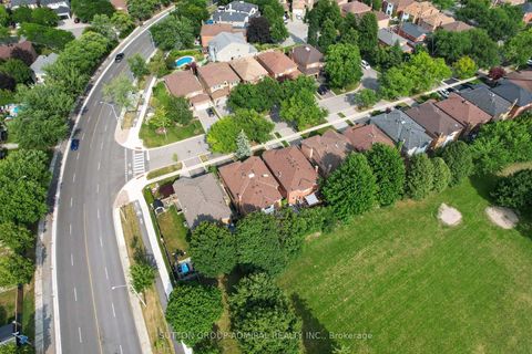 Photo 48 at 99 Dundurn Crescent, Uplands, Vaughan