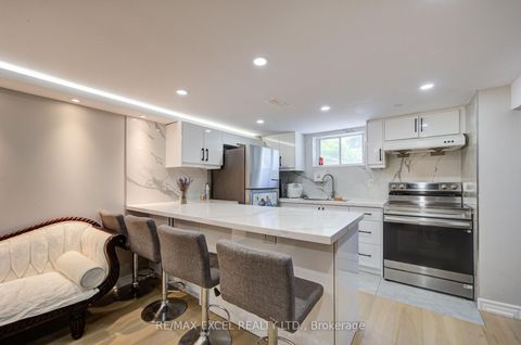 Photo 31 at 39 Kilmarnock Avenue, Birchmount, Toronto