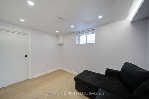 Photo 39 at 39 Kilmarnock Avenue, Birchmount, Toronto
