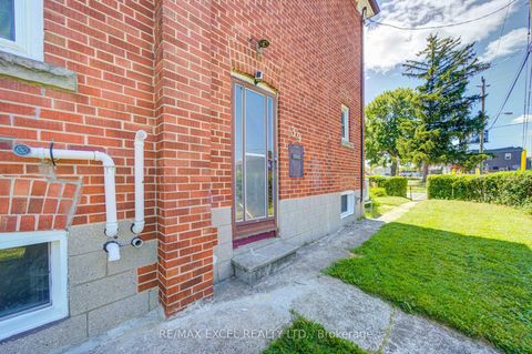 Photo 42 at 39 Kilmarnock Avenue, Birchmount, Toronto