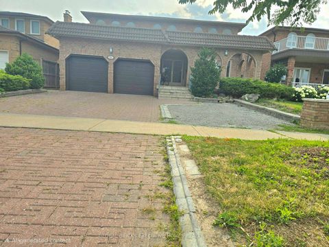 Photo 4 at 99 Benjamin Drive, East Woodbridge, Vaughan