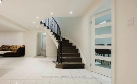 Photo 8 at 99 Benjamin Drive, East Woodbridge, Vaughan