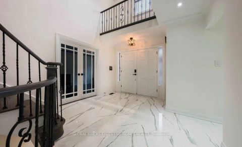 Photo 25 at 99 Benjamin Drive, East Woodbridge, Vaughan