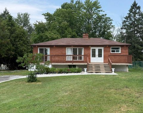 Photo 1 at 678 Trinity Street, Alcona, Innisfil
