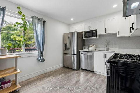 Photo 8 at 28 Machell Avenue, Aurora Village, Aurora