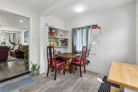 Photo 11 at 28 Machell Avenue, Aurora Village, Aurora