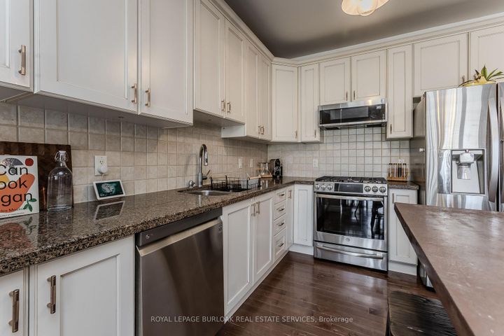 Photo 11 at 2121 Prospect Street, Brant, Burlington