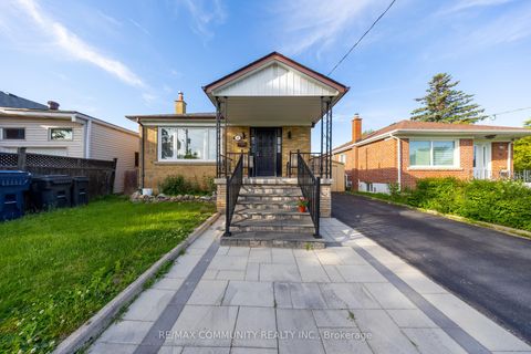 Photo 1 at 45 Barrymore Road, Bendale, Toronto