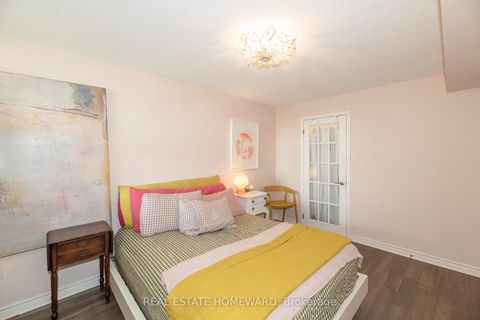 Photo 14 at 615 - 77 Maitland Place, South St. James Town, Toronto