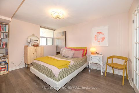 Photo 15 at 615 - 77 Maitland Place, South St. James Town, Toronto