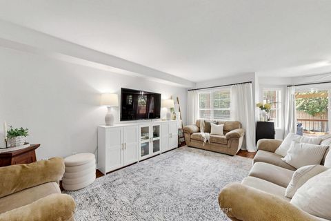Photo 4 at 66 Tidewater Crescent, Williamsburg, Whitby