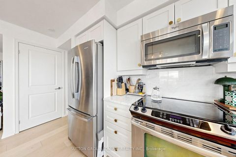 Photo 10 at 1910 - 125 Western Battery Road, Niagara, Toronto