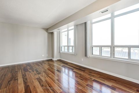 Photo 3 at 906 - 8 Hillcrest Avenue, Willowdale East, Toronto