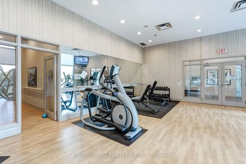 Photo 13 at 906 - 8 Hillcrest Avenue, Willowdale East, Toronto