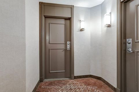 Photo 18 at 906 - 8 Hillcrest Avenue, Willowdale East, Toronto