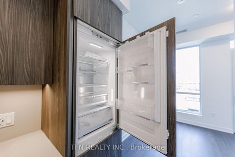 Photo 6 at 513 - 15 Richardson Street, Waterfront Communities C8, Toronto