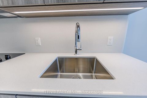 Photo 4 at 514 - 15 Richardson Street, Waterfront Communities C8, Toronto