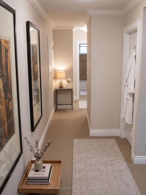 Photo 4 at 166 WELDRICK Road, North Richvale, Richmond Hill