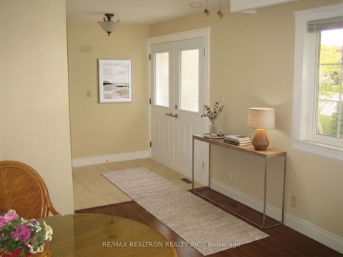 Photo 5 at 166 WELDRICK Road, North Richvale, Richmond Hill