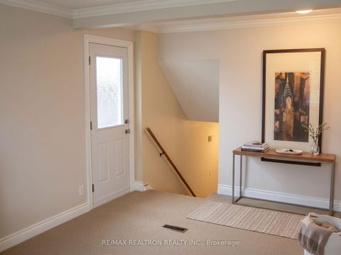 Photo 8 at 166 WELDRICK Road, North Richvale, Richmond Hill