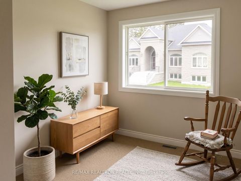 Photo 11 at 166 WELDRICK Road, North Richvale, Richmond Hill