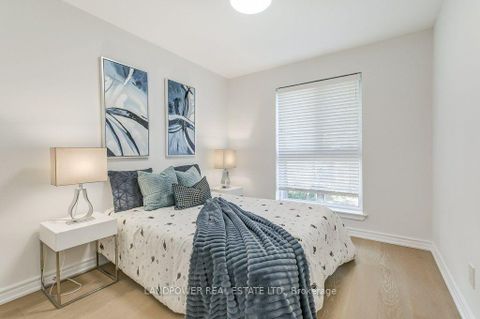 Photo 23 at 10 Brassbell Mill Way, Windfields, Toronto