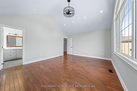 Photo 24 at 619 Culler Mews, Wyndham, Newmarket