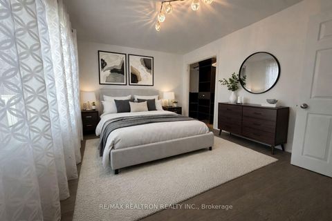 Photo 16 at 20 Redwing Place, Don Mills, Toronto