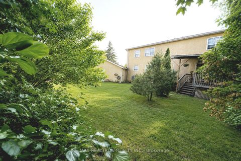 Photo 22 at 20 Redwing Place, Don Mills, Toronto
